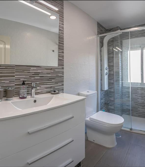 Luminoso Apartamento Centro Triana Apartment Sevilla Bagian luar foto